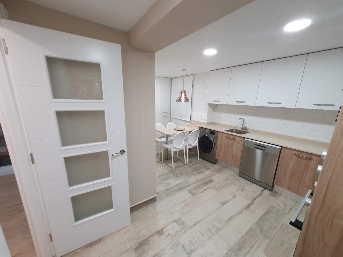 Playa 12 - El Lujo De Estar En 1ª Linea De Playa - Vut-4043-As Apartment Gijon Luaran gambar
