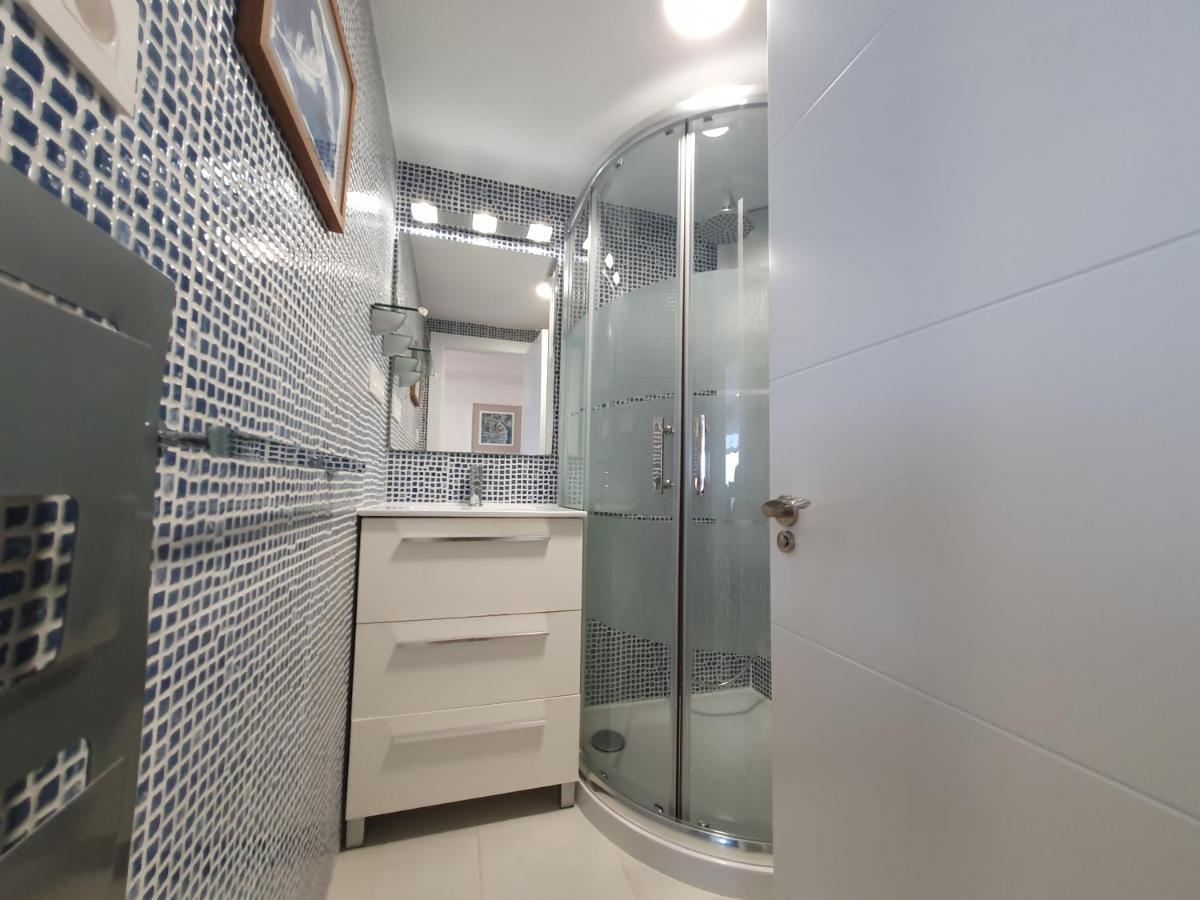 Playa 12 - El Lujo De Estar En 1ª Linea De Playa - Vut-4043-As Apartment Gijon Luaran gambar